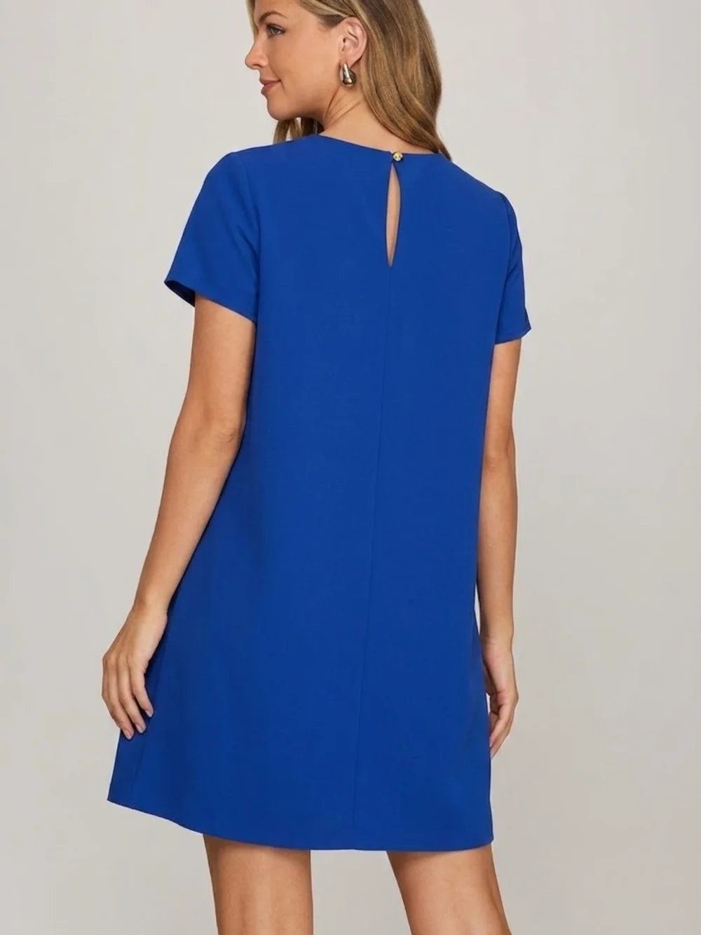 She + Sky Royal Blue Short Sleeve Shift Mini Dress Small Keyhole Back Stretch